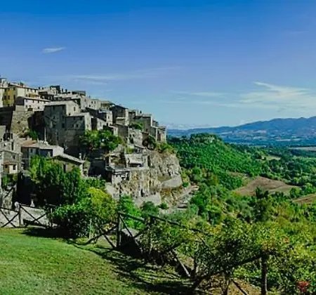 Cortile Nel Borgo * Civitella d'Agliano
